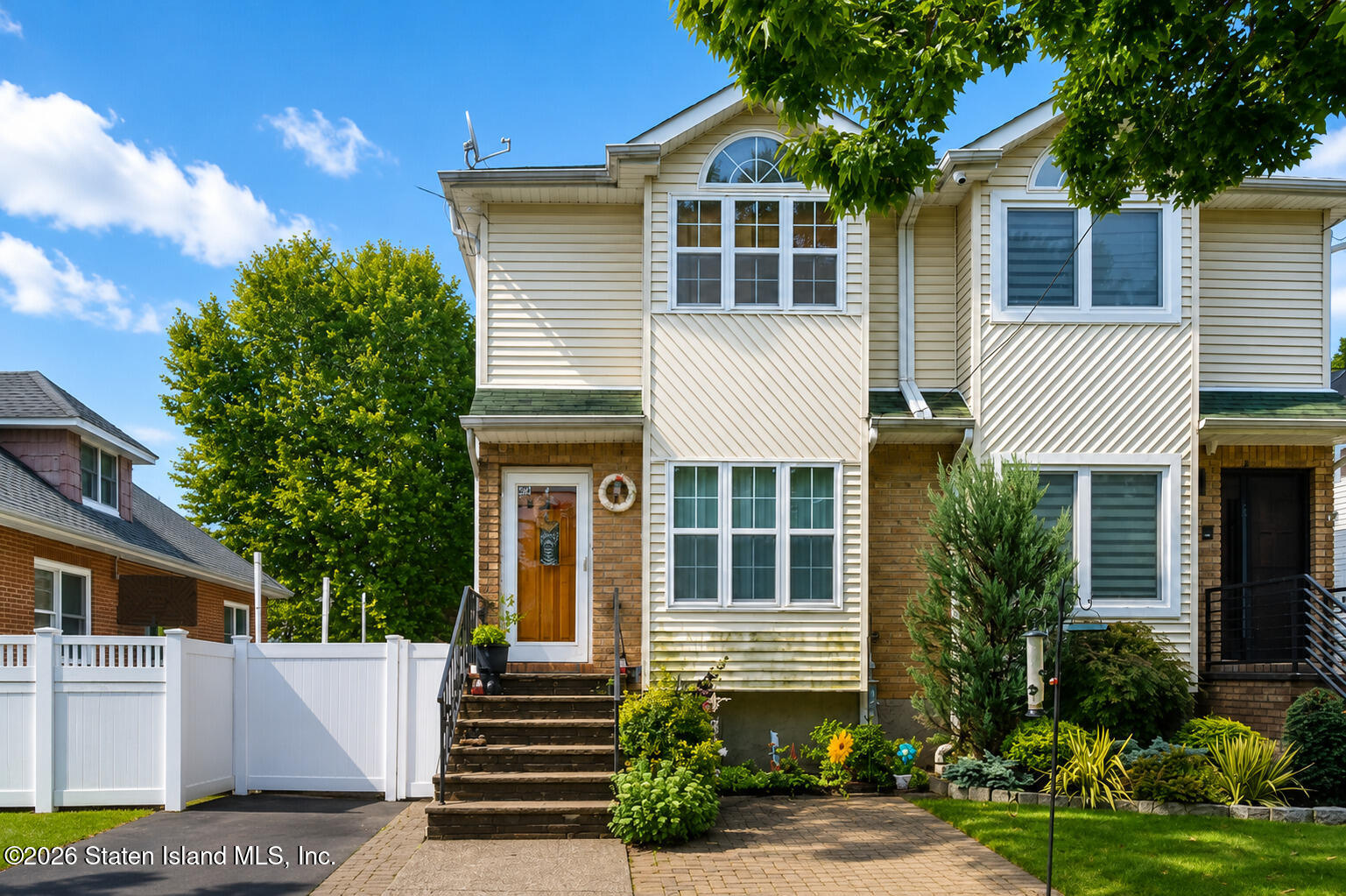 52 Clawson Street Image 2