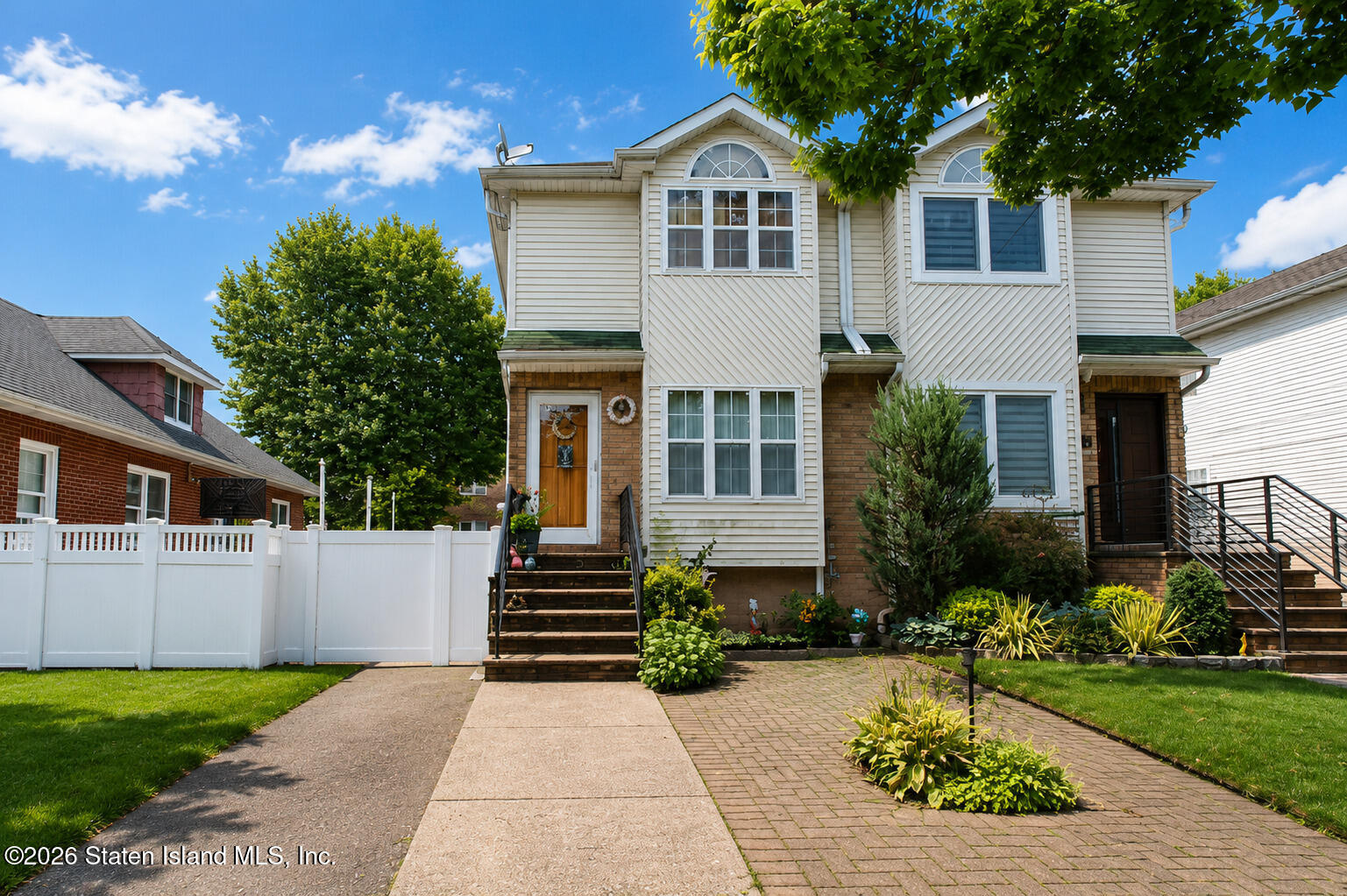 52 Clawson Street Image 3
