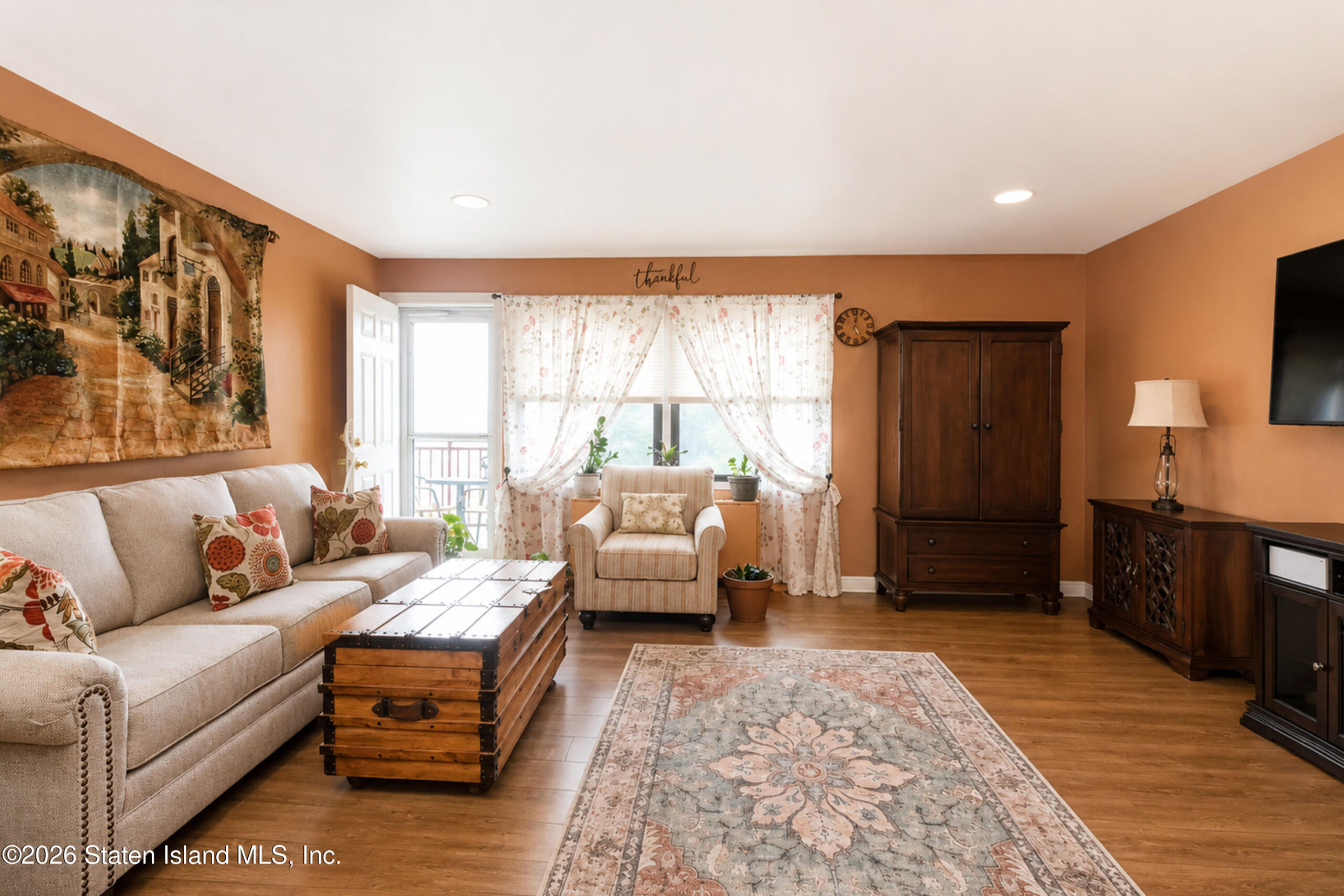 1000 Clove Road 8-f Image 3