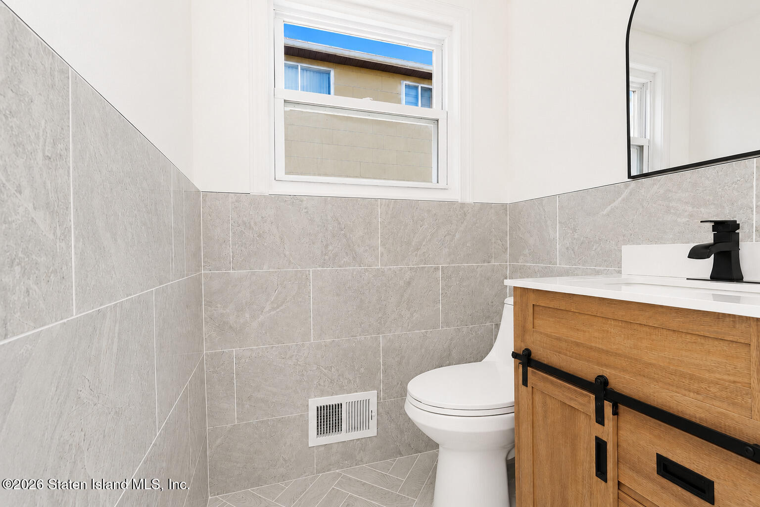 216 Woodrow Road Image 5