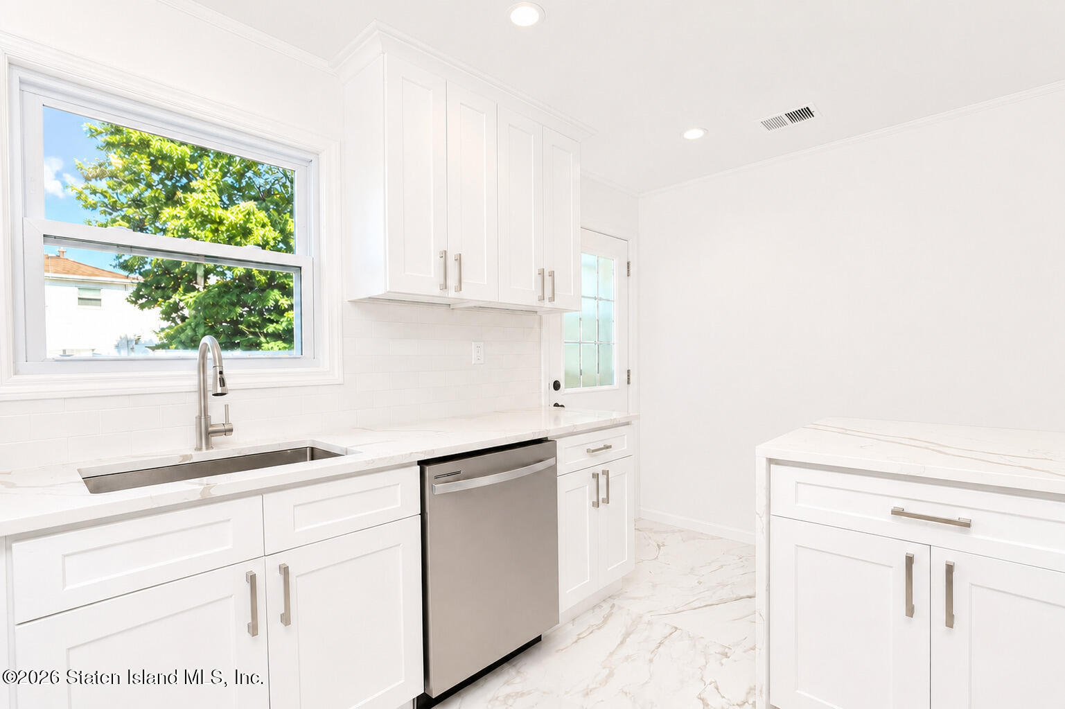 216 Woodrow Road, Staten Island, NY, 10312 image 13
