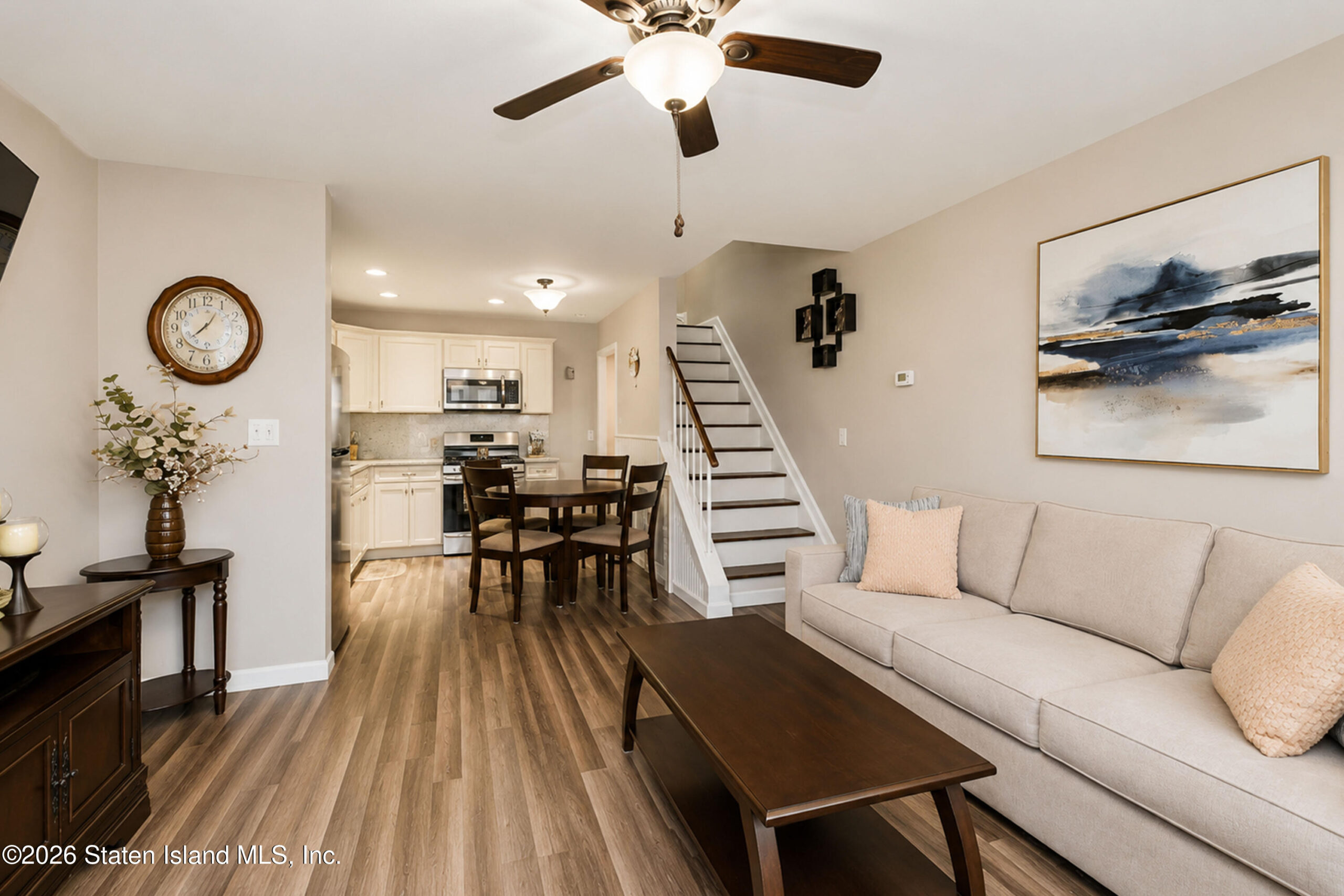 360 Barlow Avenue 7b Image 4