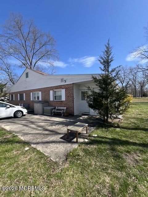 9 Willow Street D Image 1