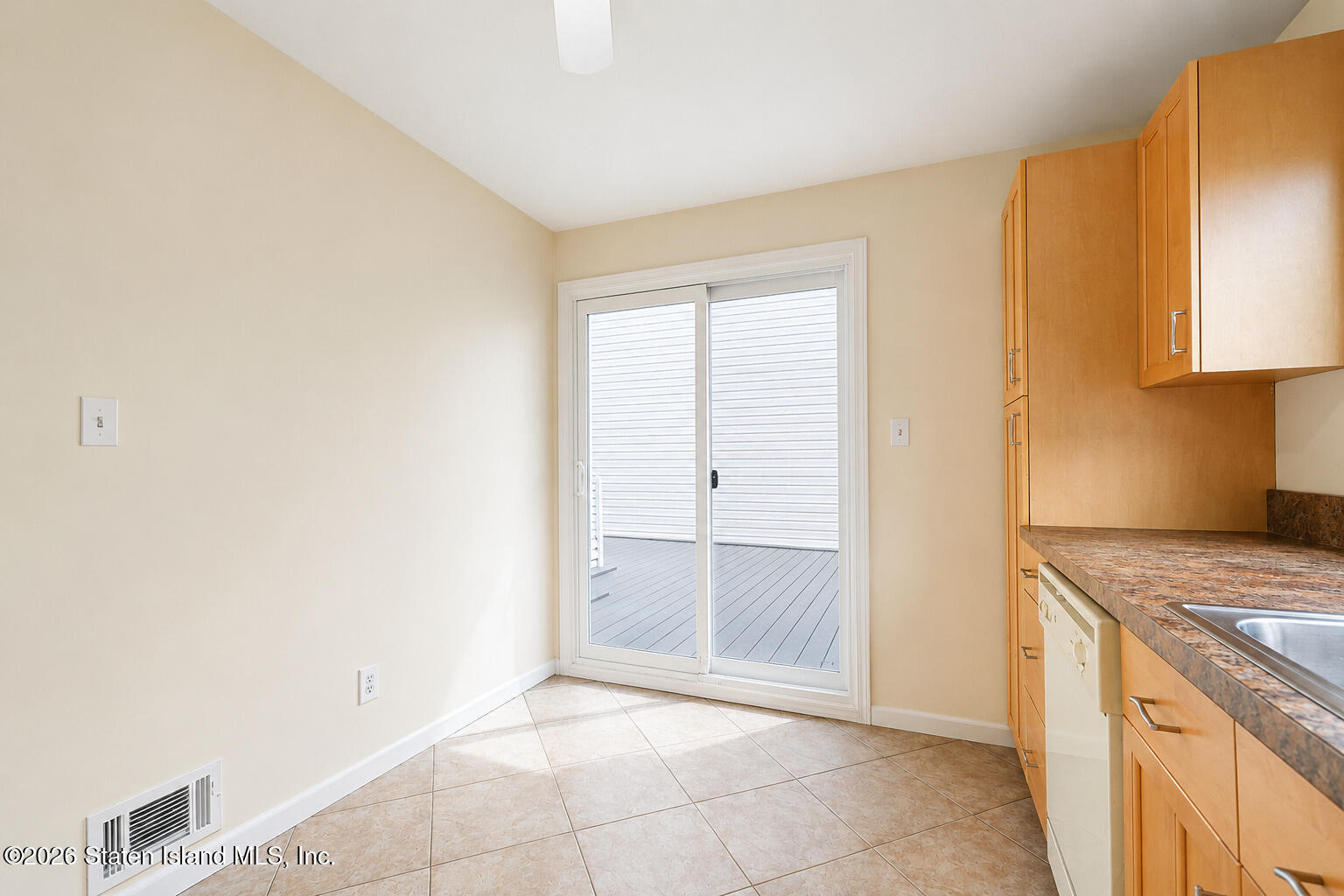 89 Wolkoff Lane, Staten Island, NY, 10303 image 20