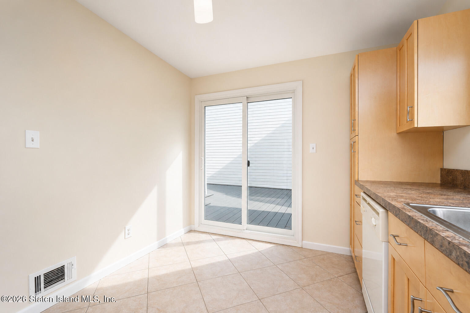 89 Wolkoff Lane, Staten Island, NY, 10303 image 21