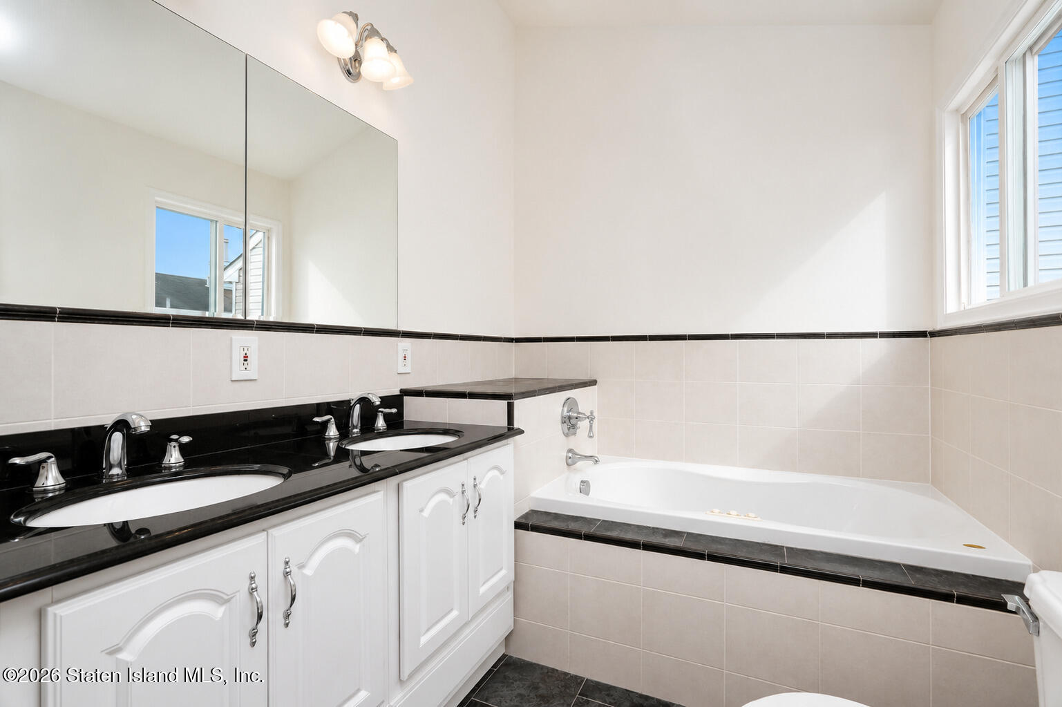 89 Wolkoff Lane, Staten Island, NY, 10303 image 36