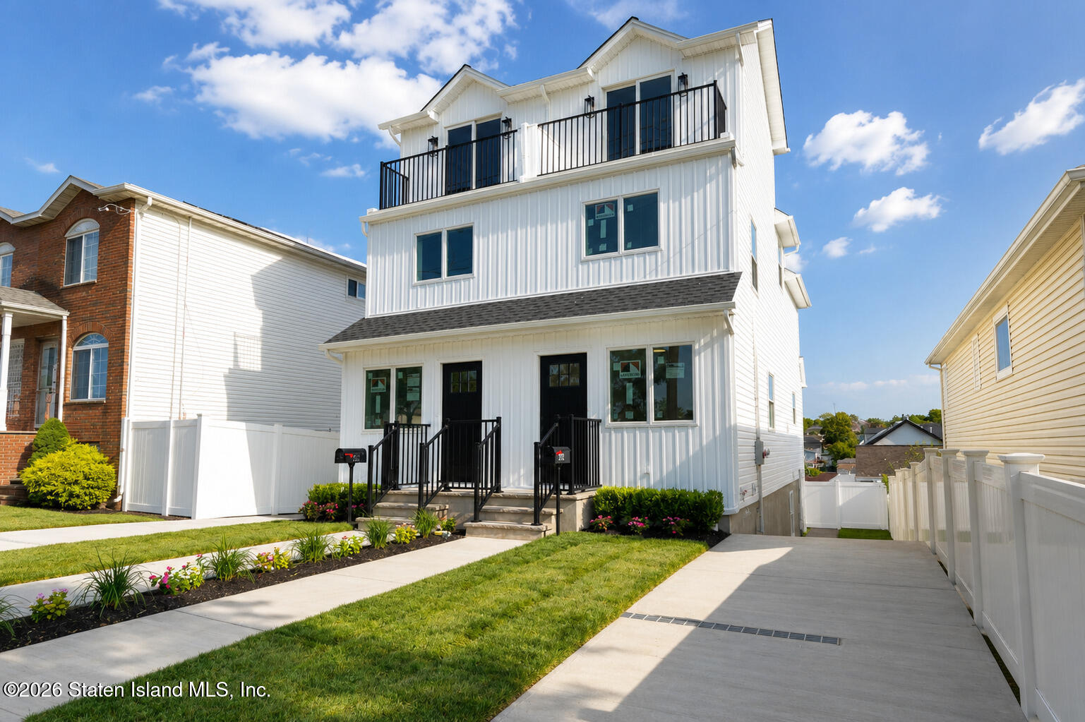 212 Holden Boulevard Image 4