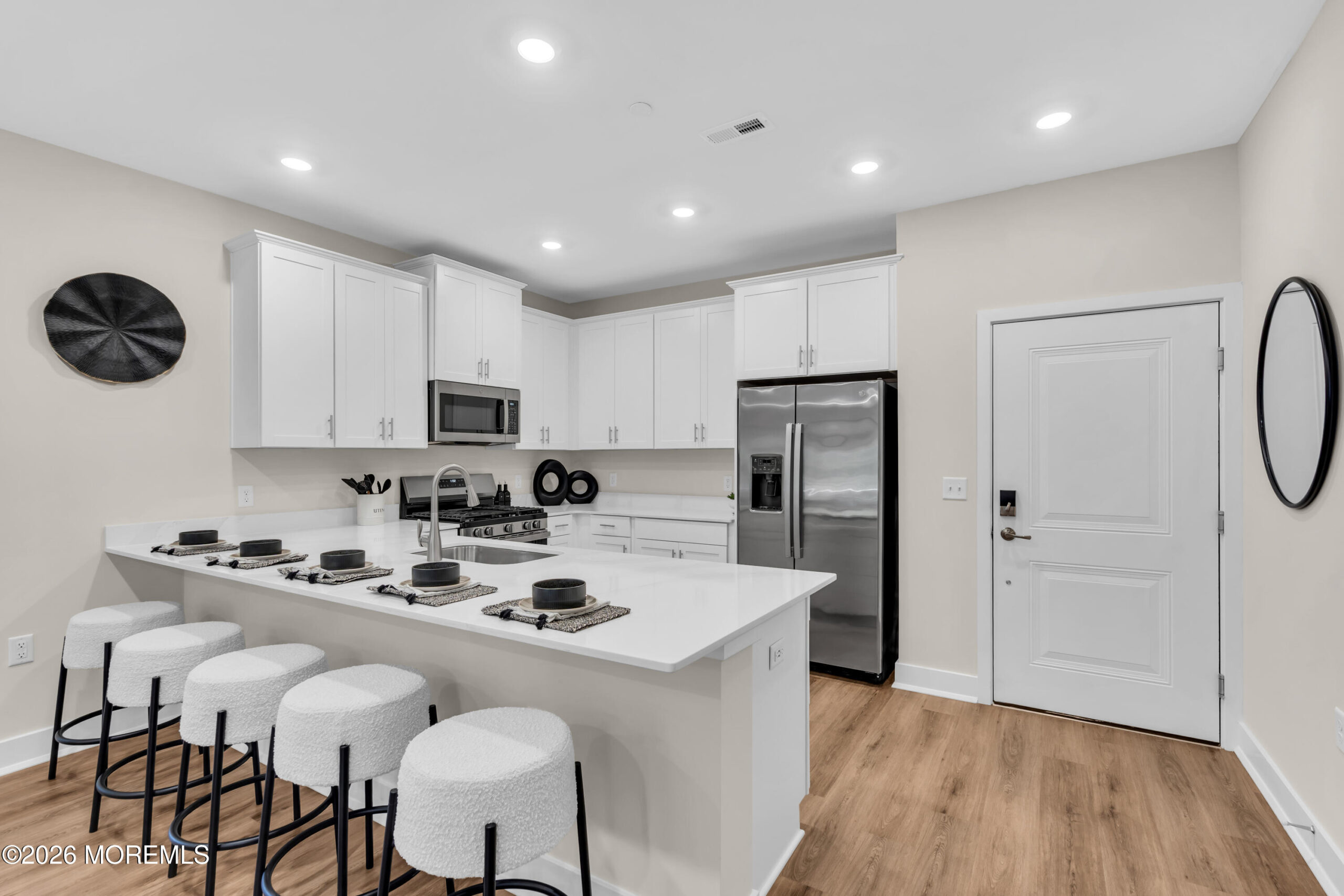 29209 Radford Court Image 3
