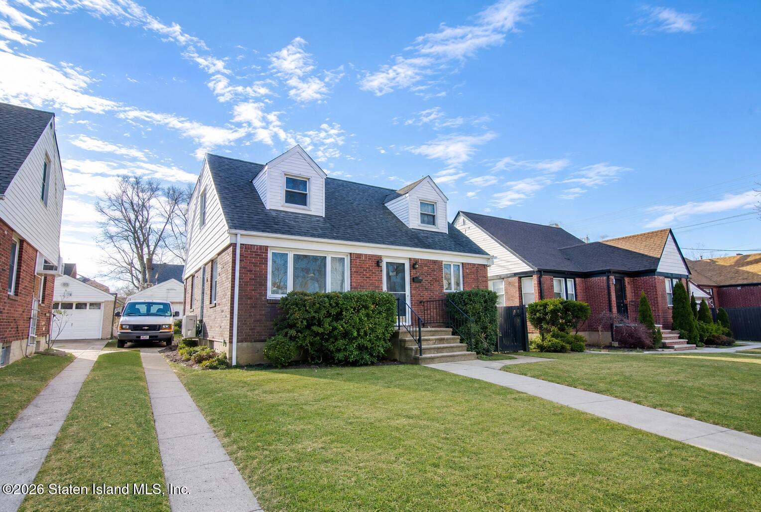 126 Goodwin Avenue Image 2