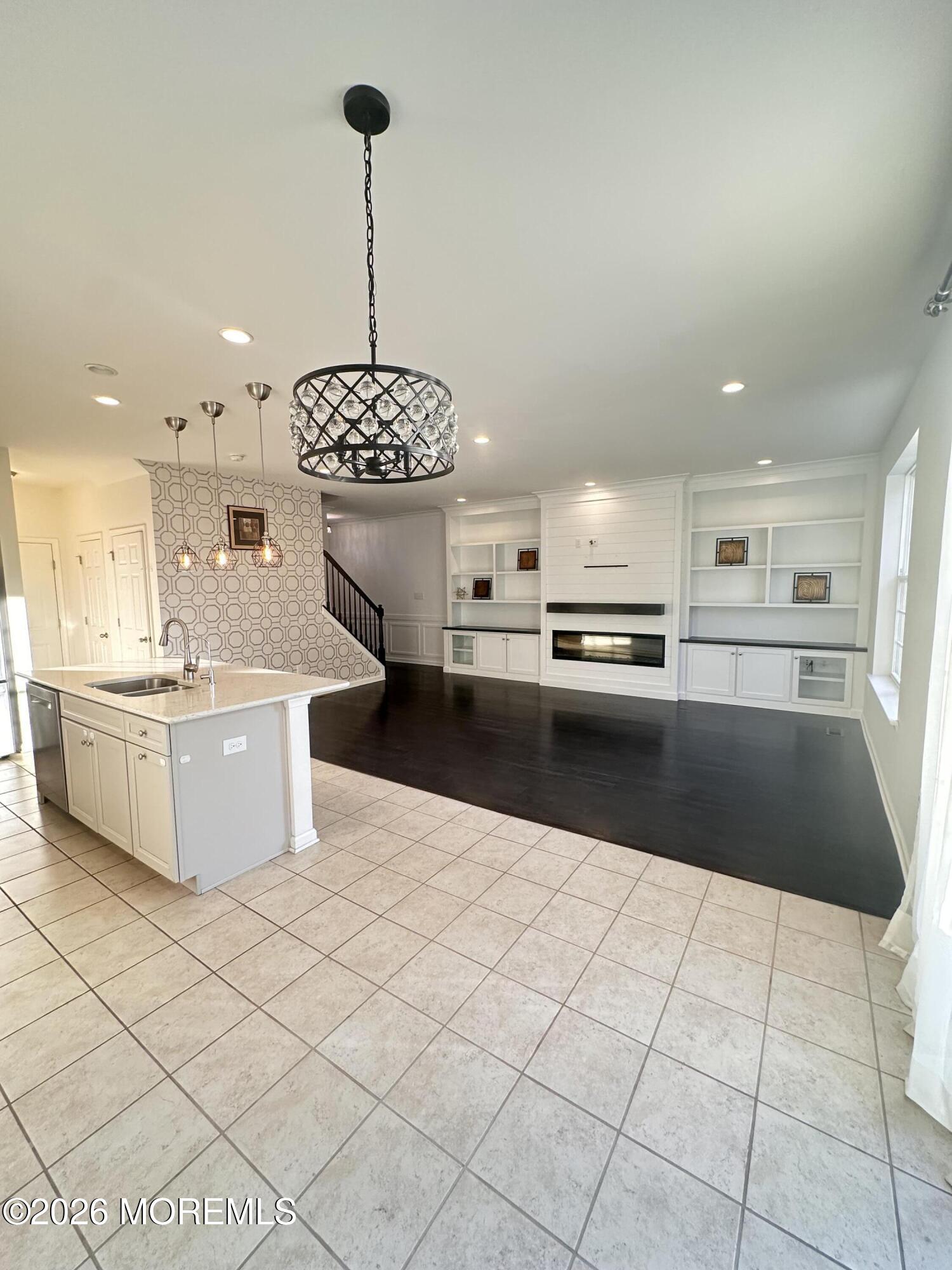 44 Begonia Lane Image 2