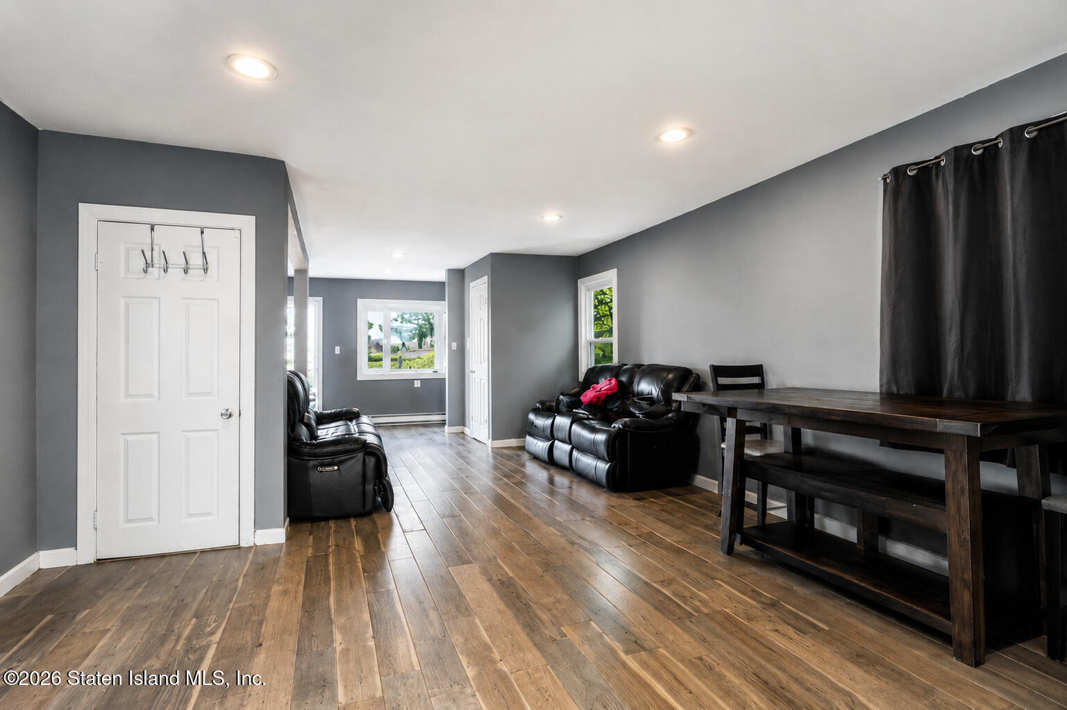 28 Lockman Avenue Image 4