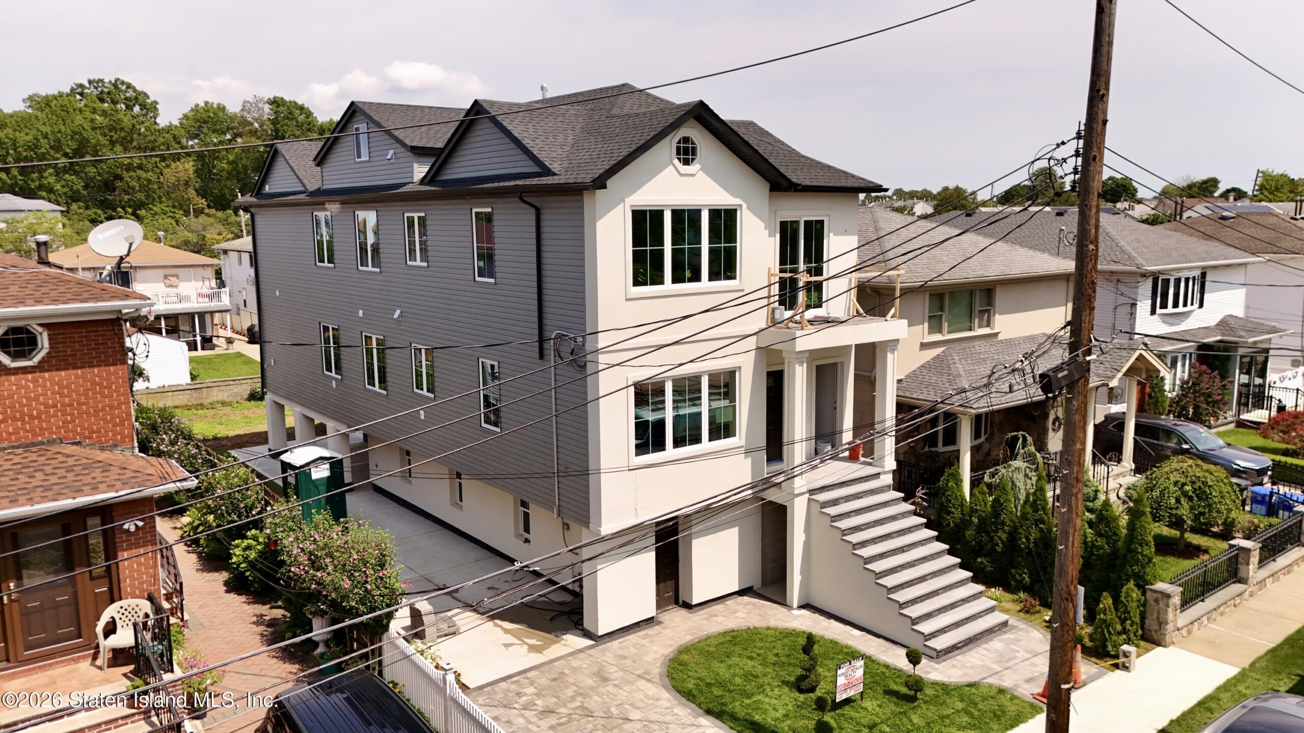 17 Ruth Place, Staten Island, NY, 10305
