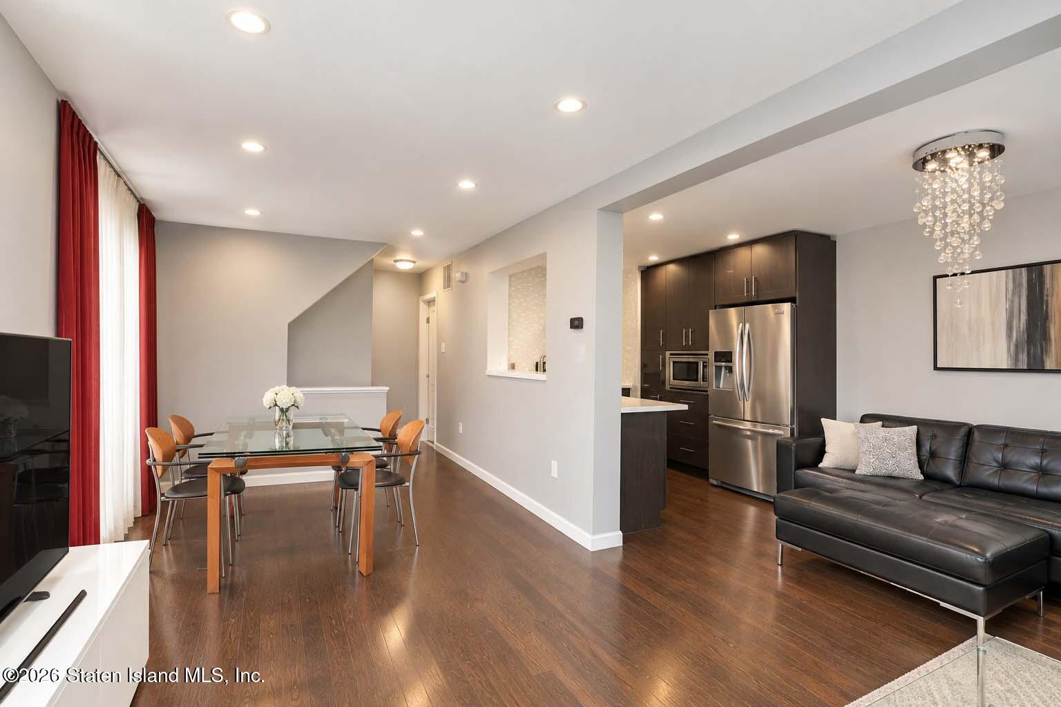 660 Ilyssa Way, Staten Island, NY, 10312 image 10
