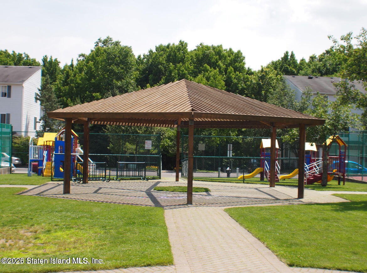 660 Ilyssa Way, Staten Island, NY, 10312 image 30