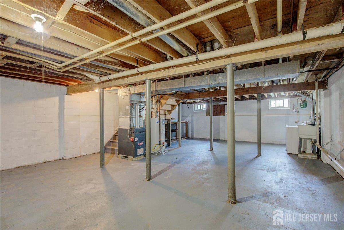 10 BEGONIA Court, Sayreville, NJ, 08872 image 28