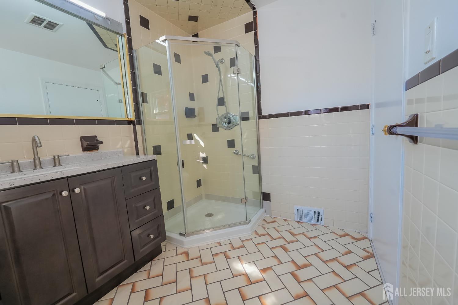 1308 Merrywood Drive, Edison, NJ, 08817 image 45