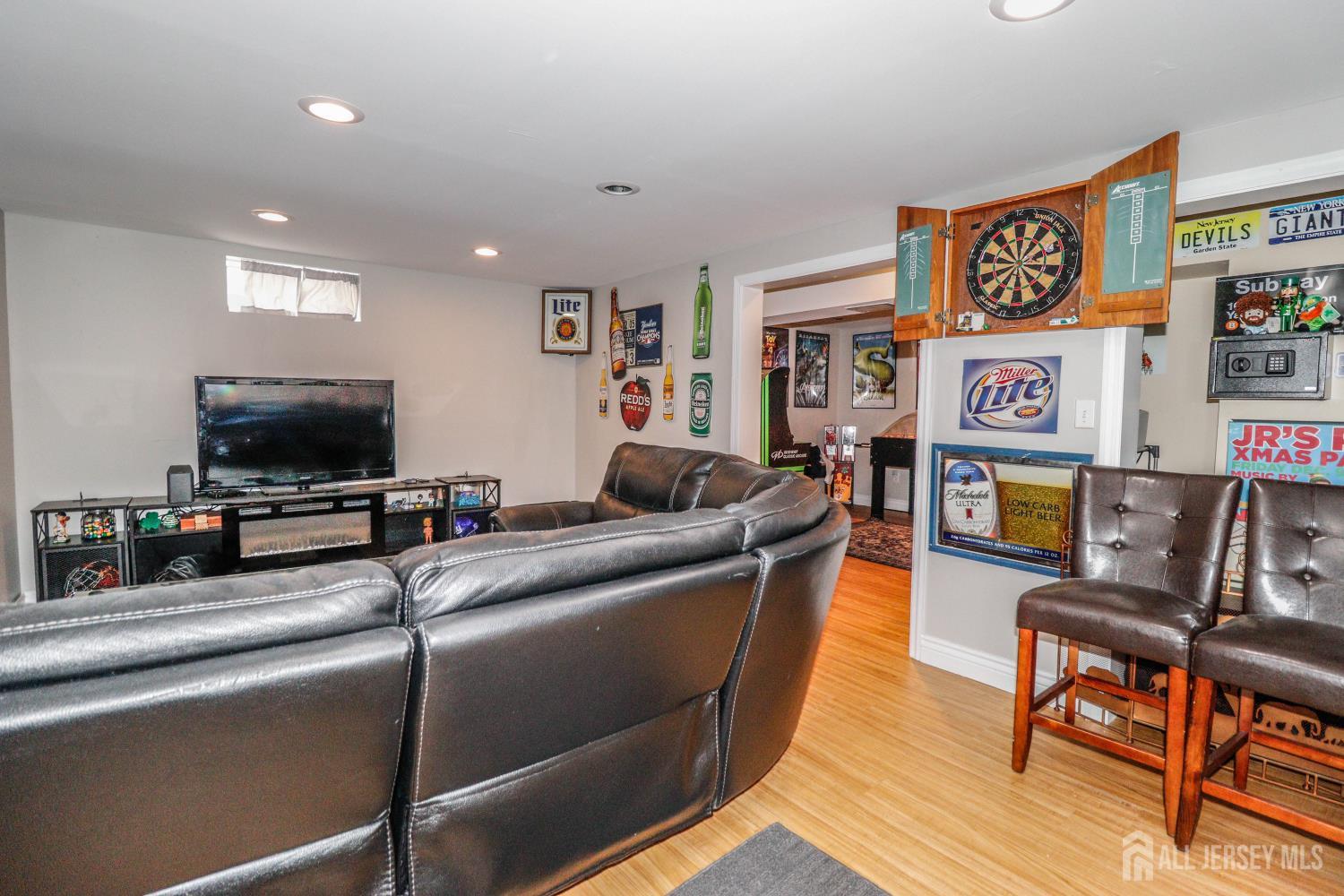 31 Woodview Avenue, Fords, NJ, 08863 image 21