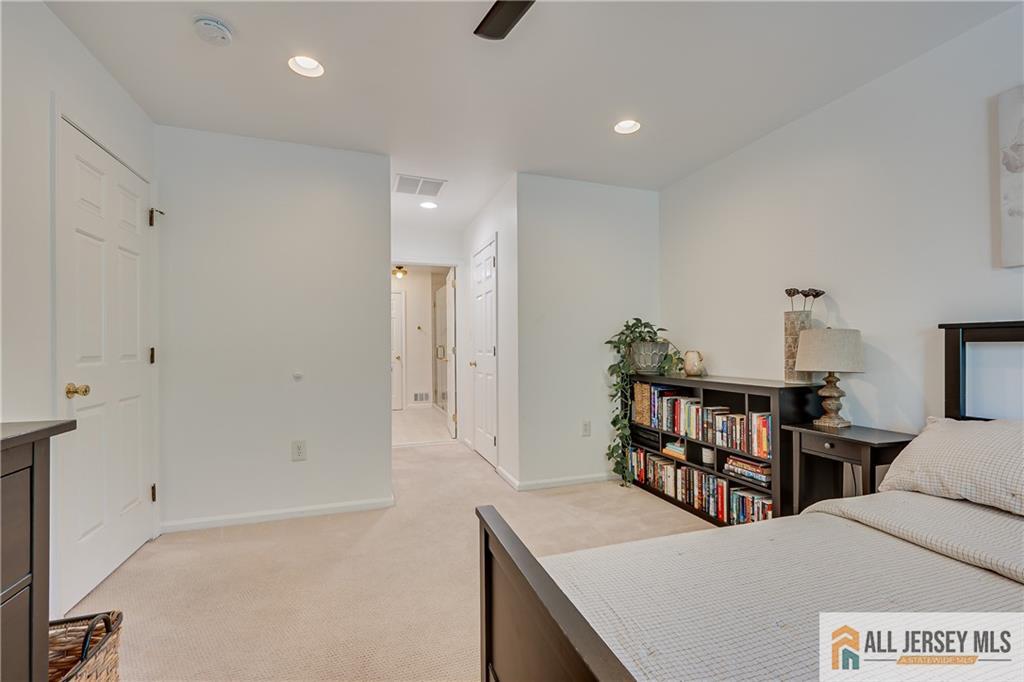 403 Somerset Court, South Brunswick, NJ, 08540 image 23