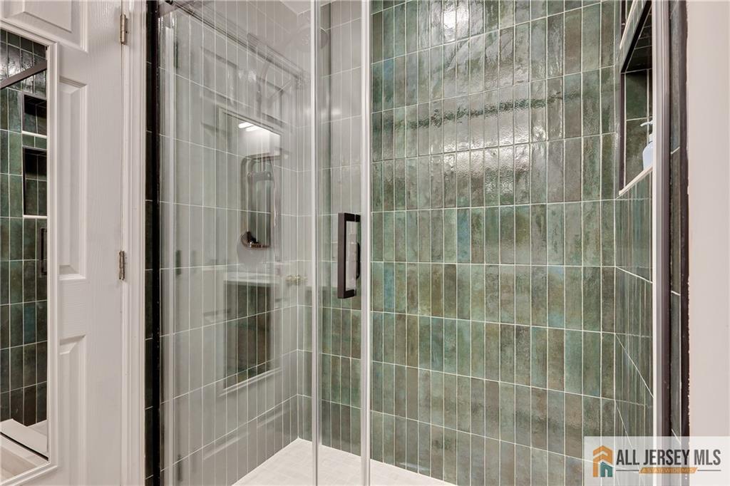 403 Somerset Court, South Brunswick, NJ, 08540 image 33