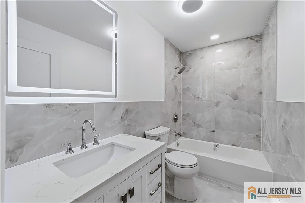 66 Essex Road 66B, Monroe, NJ, 08831 image 18