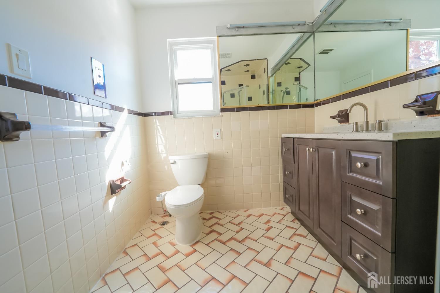 1308 Merrywood Drive, Edison, NJ, 08817 image 41