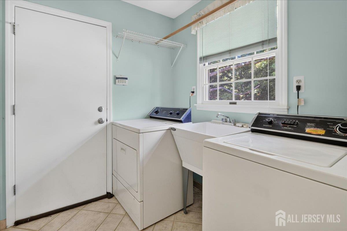 1 Dutchess Lane, South Brunswick, NJ, 08810 image 42