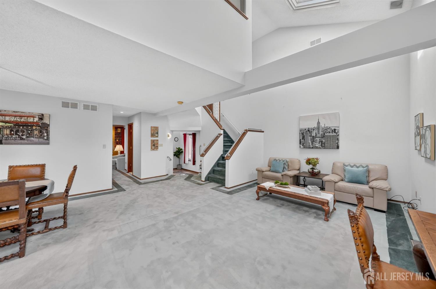 461 Sayre Drive Image 5