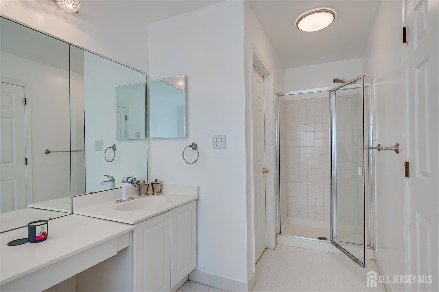 2 Devon Drive, East Brunswick, NJ, 08816 image 18