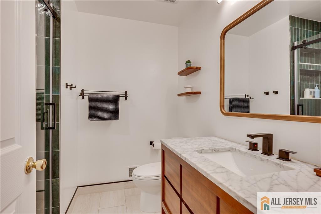 403 Somerset Court, South Brunswick, NJ, 08540 image 32