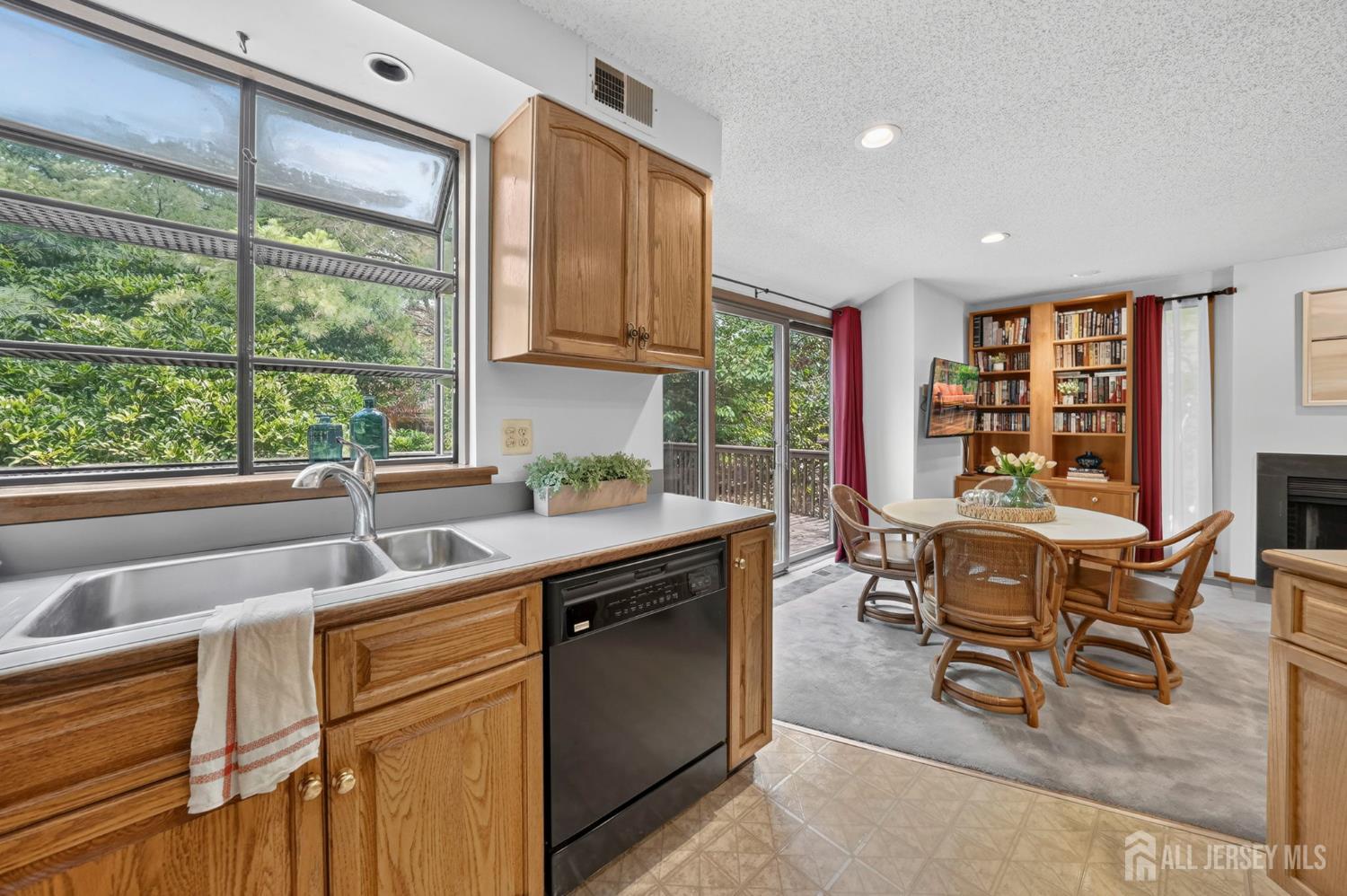 461 Sayre Drive, Plainsboro, NJ, 08540 image 16