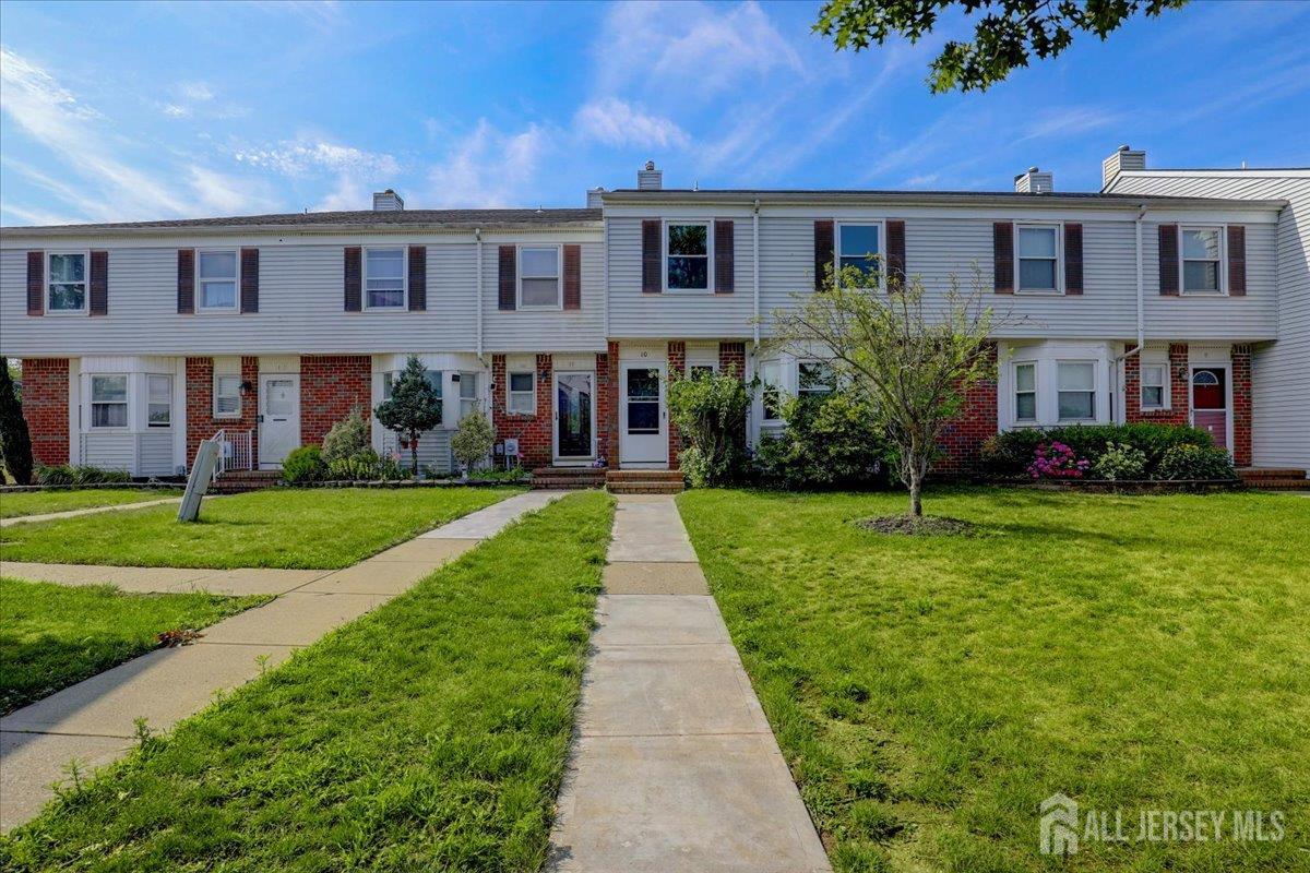 10 BEGONIA Court Image 3