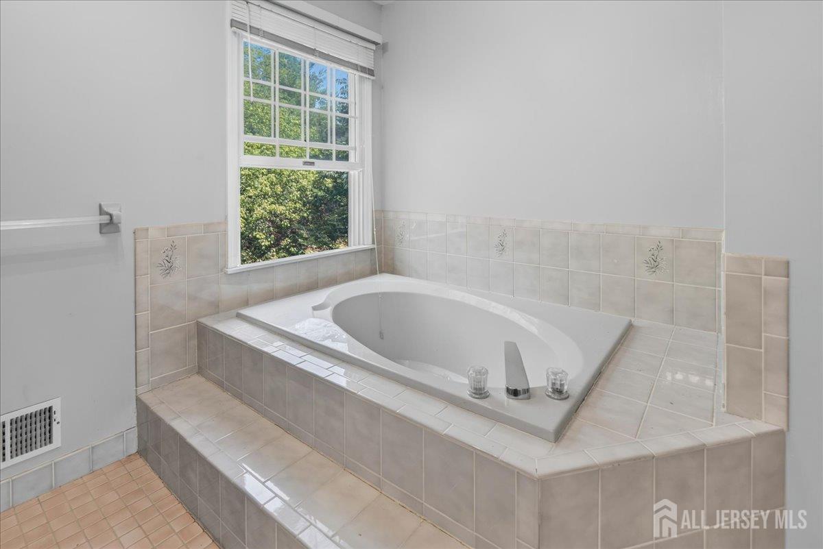 1 Dutchess Lane, South Brunswick, NJ, 08810 image 53
