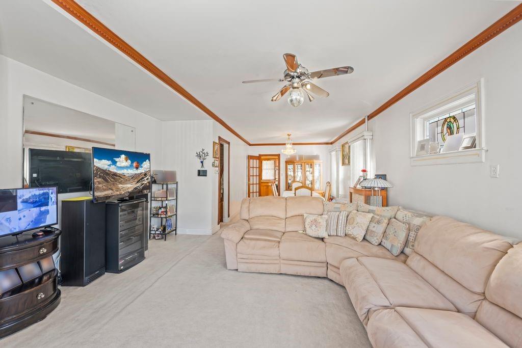 1569 East 45th Street Image 2