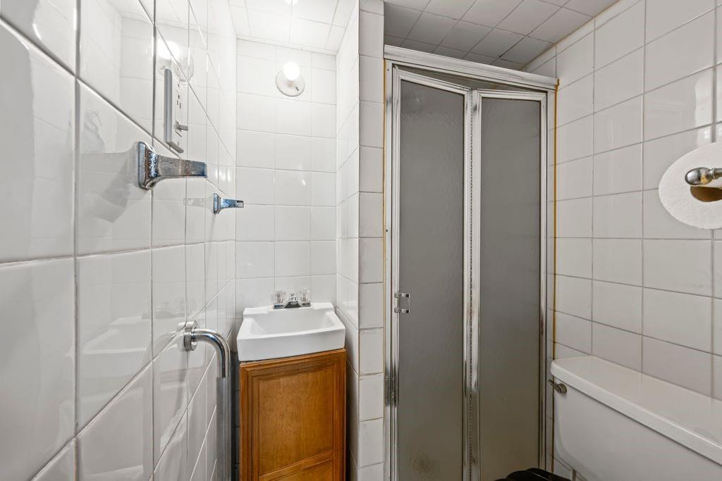 1569 East 45th Street, Brooklyn, New York, 11234 image 20