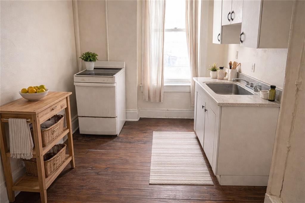 605 41st Street E Image 3