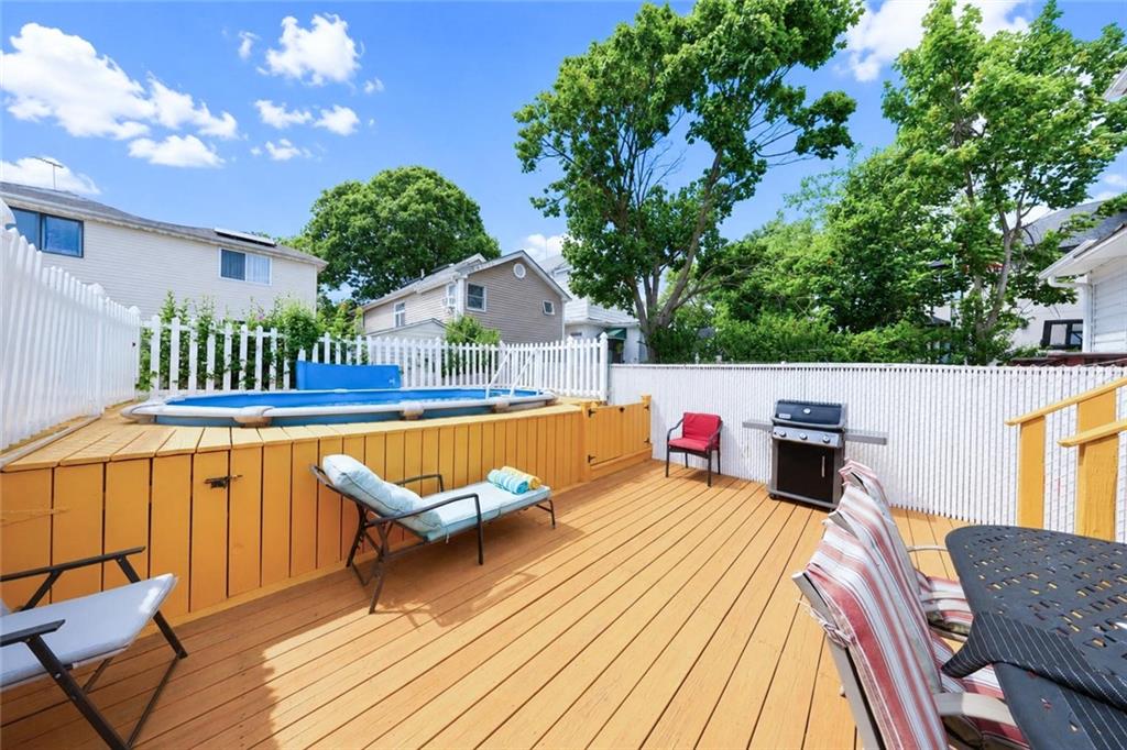 104 linwood Avenue, Brooklyn, New York, 10305 image 24