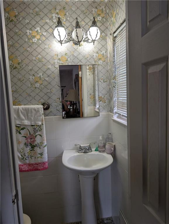653 Hylan Boulevard, Staten  Island, New York, 10305 image 15