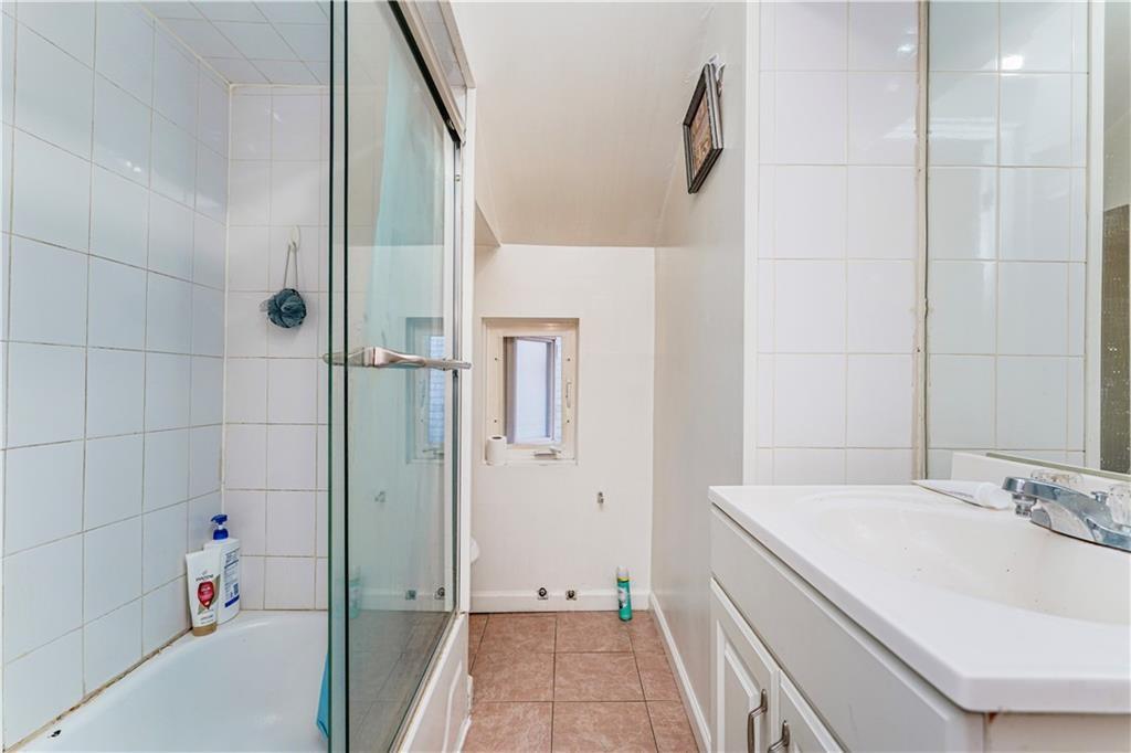 3822 Cypress Avenue, Brooklyn, New York, 11224 image 28