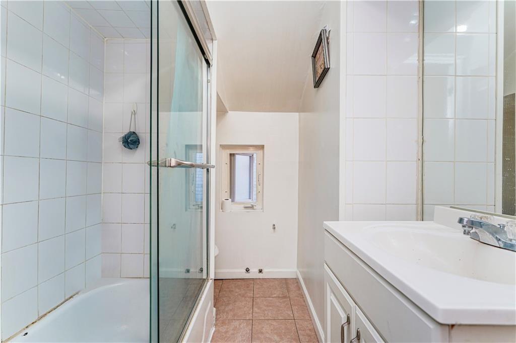 3822 Cypress Avenue, Brooklyn, New York, 11224 image 33