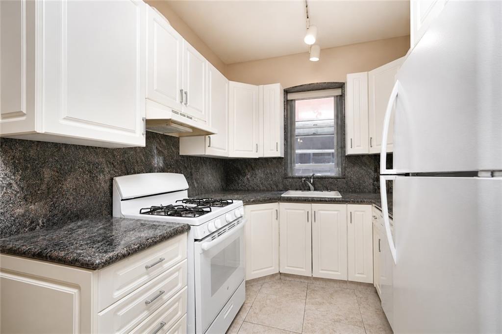1847 65TH Street, Brooklyn, New York, 11204 image 49