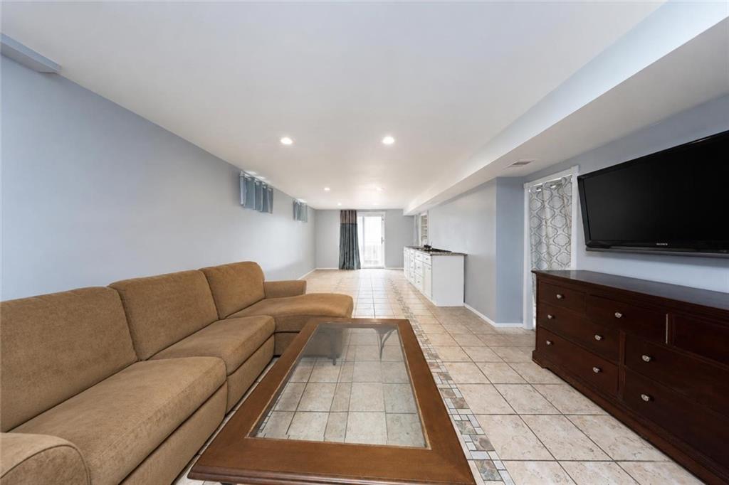 41 Ibsen Avenue, Staten  Island, New York, 10312 image 18