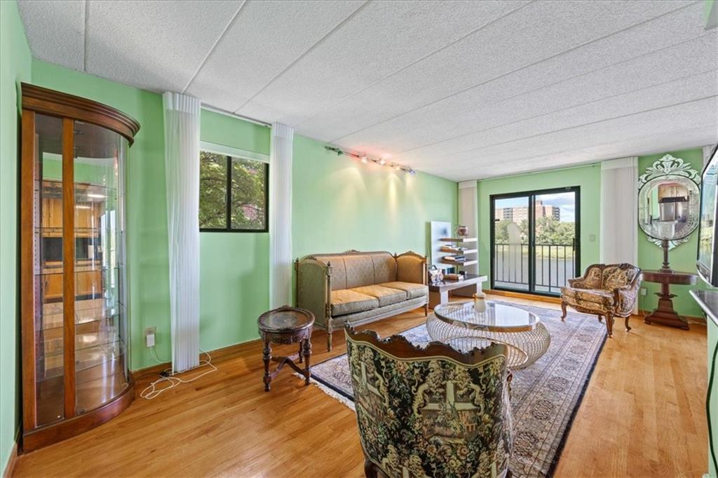 10849 Seaview Avenue 29C Image 1