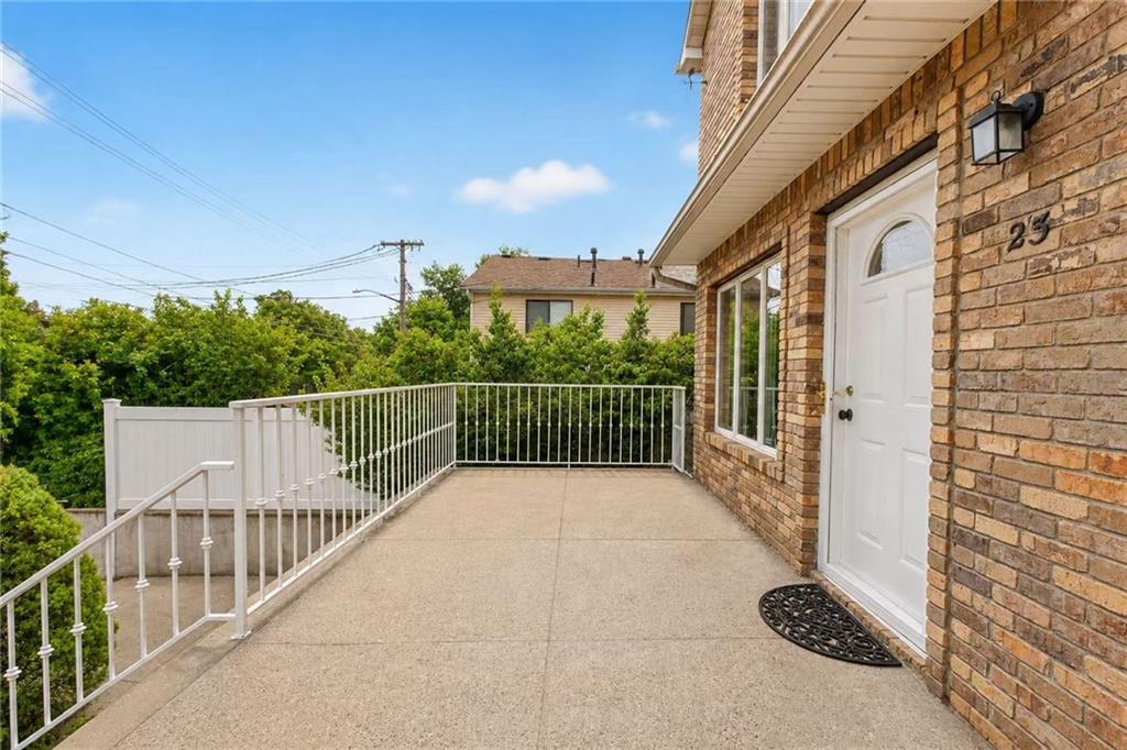 23 Saxon Avenue Image 2