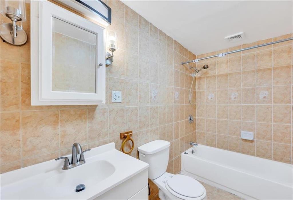 14014 Charles Lane, Springfield Gardens, New York, 11413 image 11