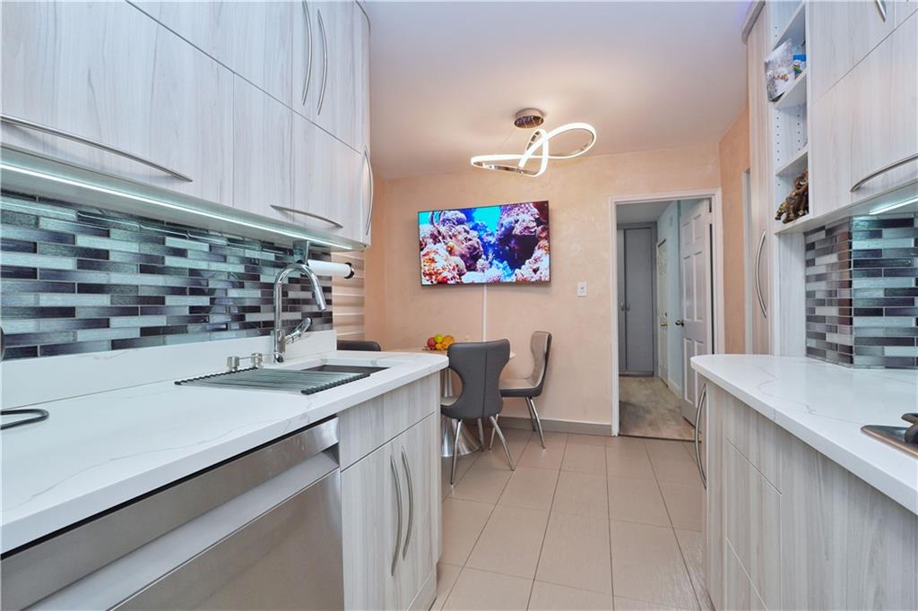2711 Avenue X F2, Brooklyn, New York, 11235 image 17