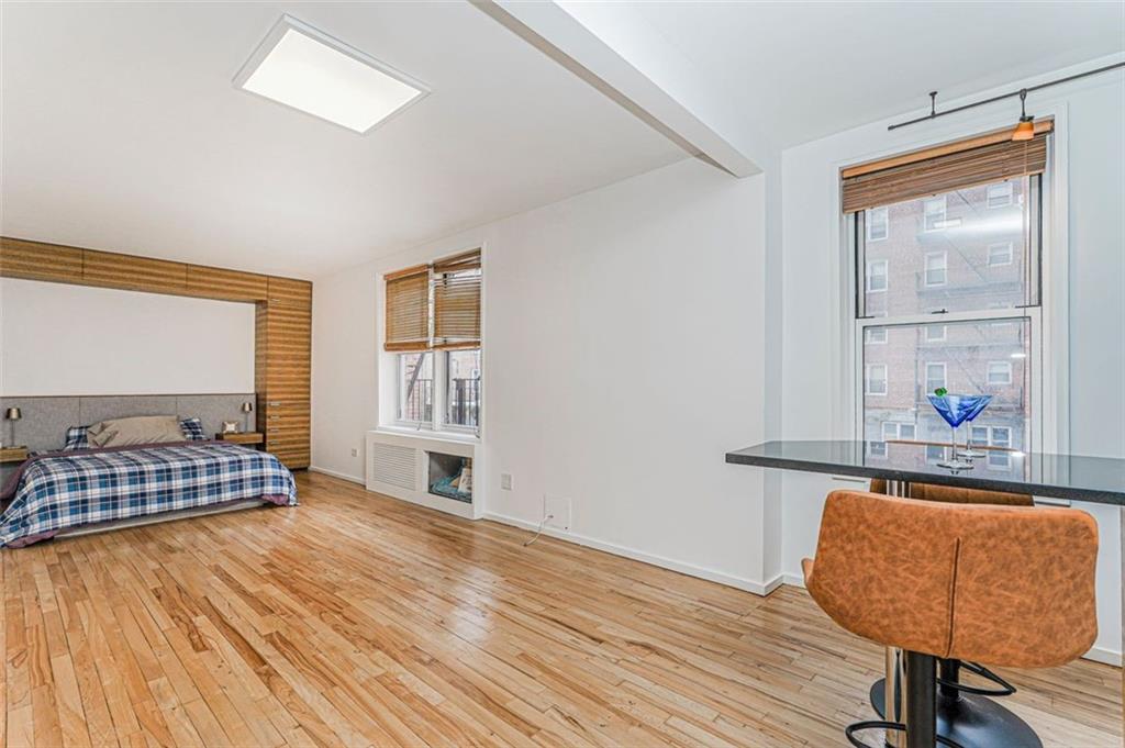 2665 Homecrest Avenue 1W Image 1