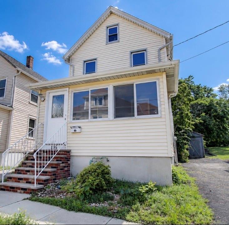 195 Pulaski Avenue Image 1