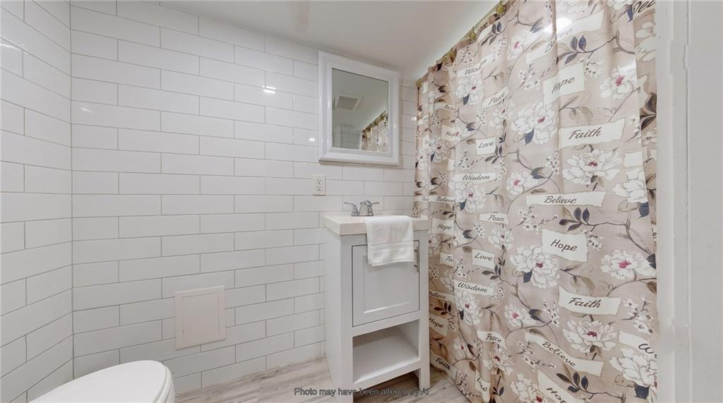 9415 Farragut Road, Brooklyn, New York, 11236 image 16