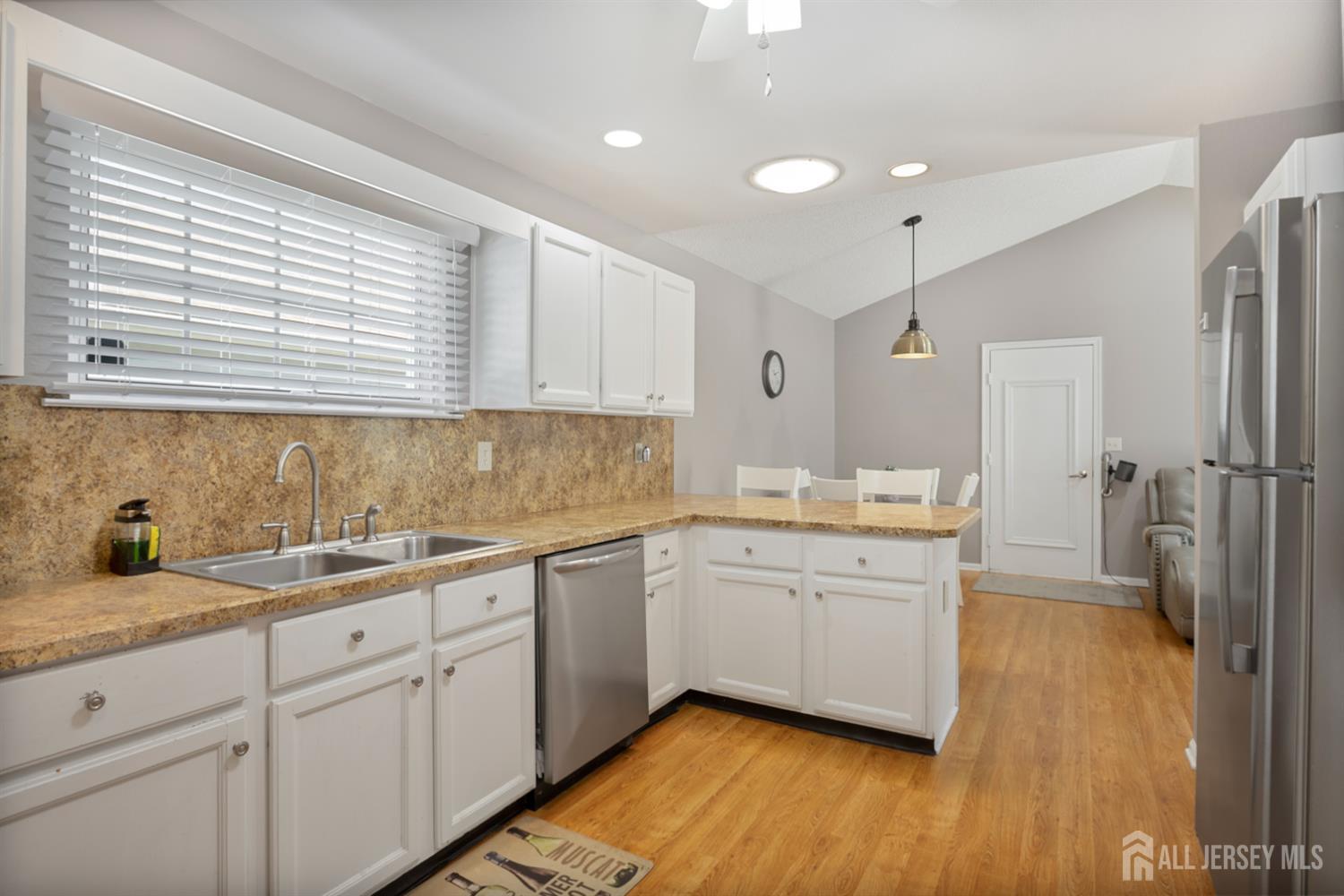 212 N Pondview Boulevard, Monroe, NJ, 08831 image 15