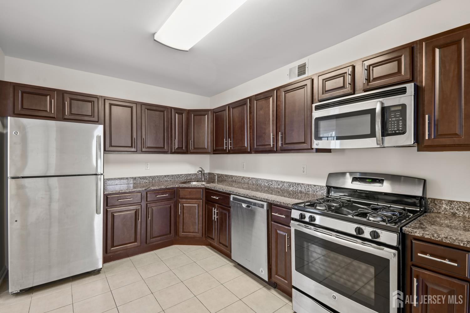 1403 Plymouth Road, North Brunswick, NJ, 08902 image 14